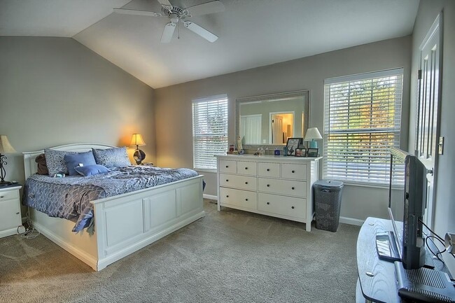 Building Photo - 7304 Cayman Ln