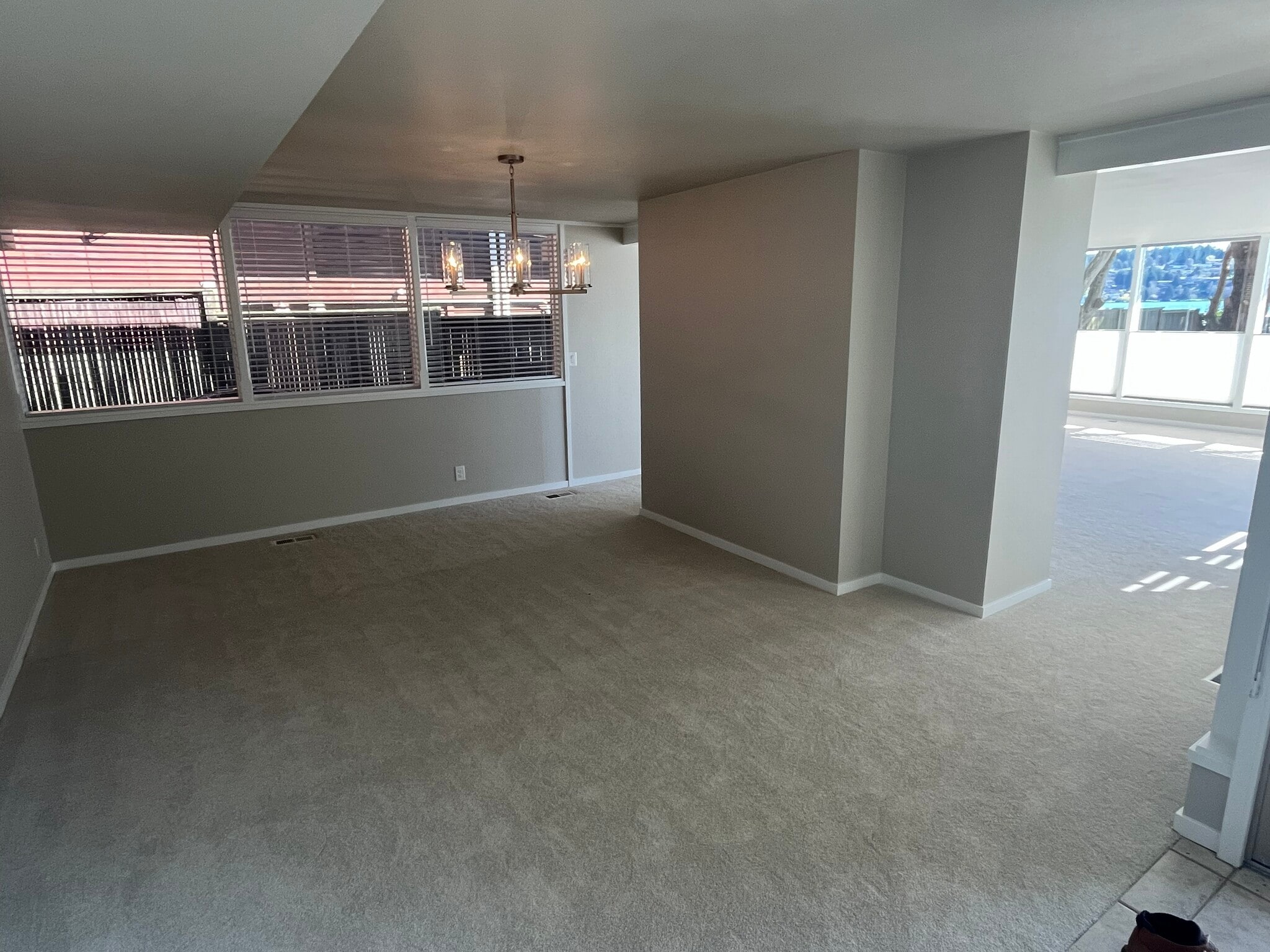 Dining Room - 16736 Shore Dr NE