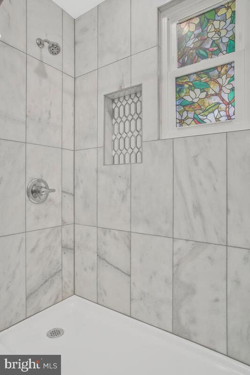 Building Photo - 509 Denham Rd