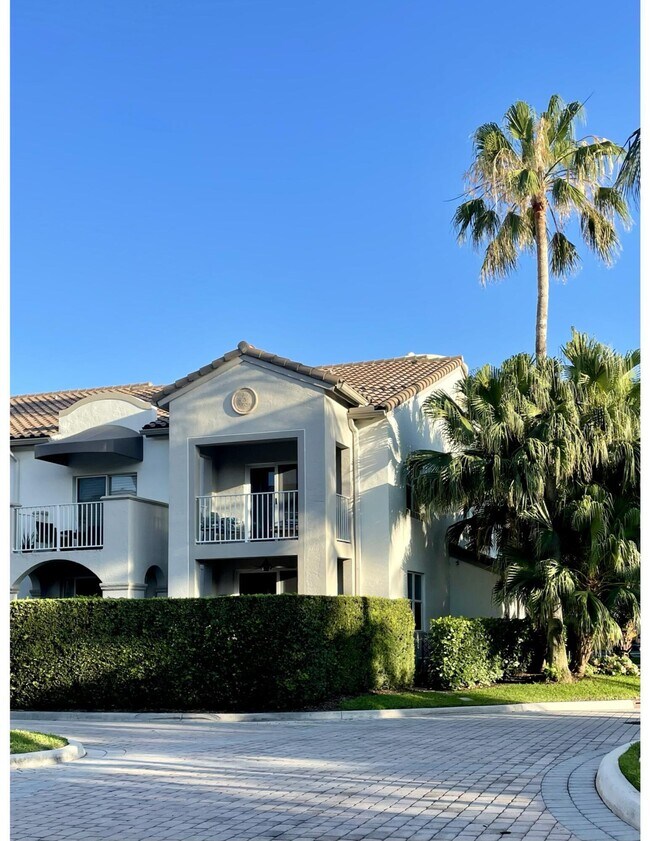 Building Photo - 3604 S Ocean Blvd