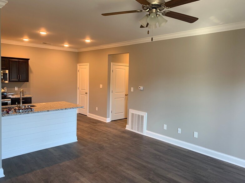 Building Photo - 5831 Otte Ct.