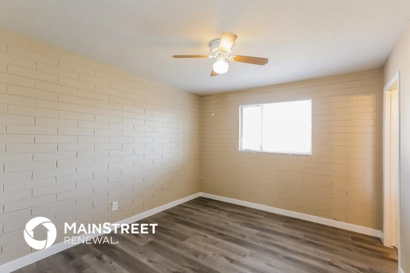 Building Photo - 5534 W Weldon Ave