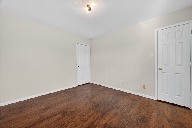Building Photo - 21515 White Falls Ln