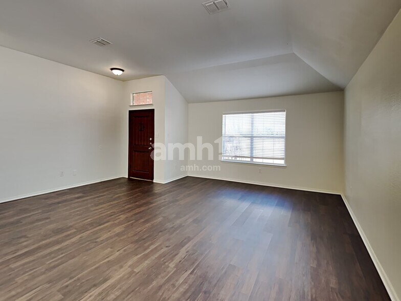 Building Photo - 448 Paddle Dr