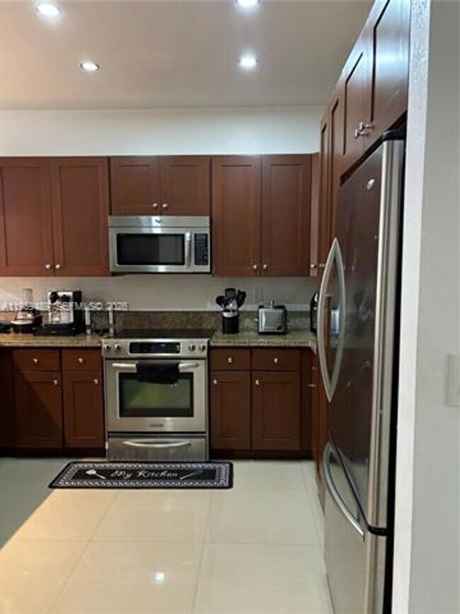 Building Photo - 10788 NW 74th St