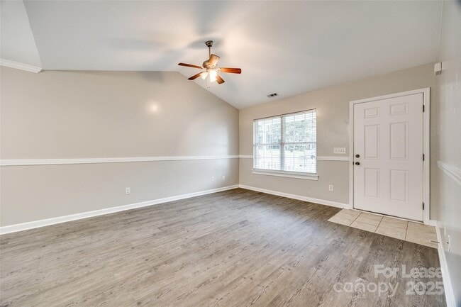 Building Photo - 410 Danielle Way