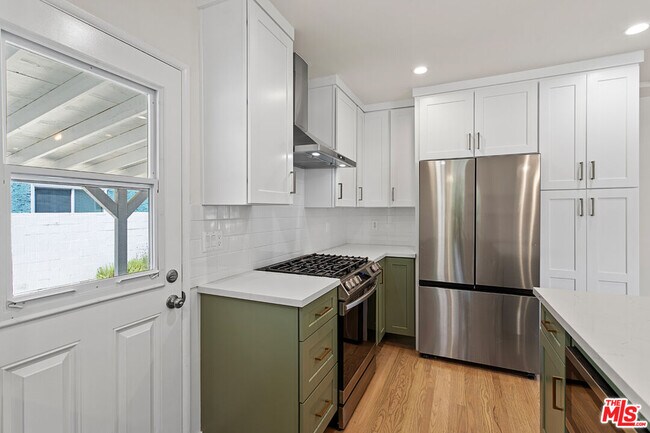 Building Photo - 11951 Bray St