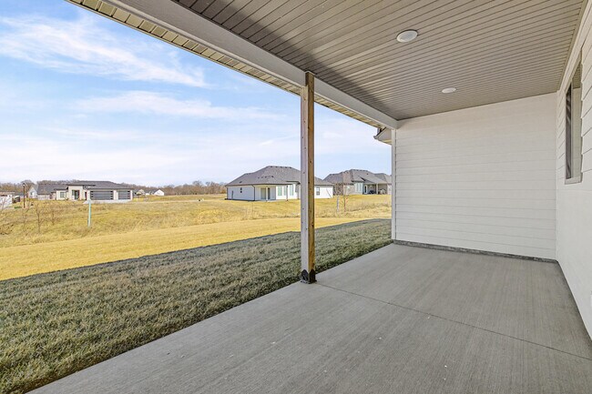 Building Photo - 4519 Estacada Dr