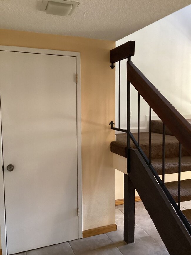 Building Photo - Large Two Story Condo In the Orcutt Bluffs with Easy Access to 135/Vandenberg SFB