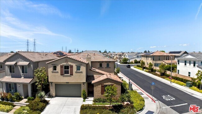 Building Photo - 21181 Strathmoor Ln
