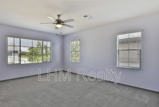 Building Photo - 3156 E Austin Dr