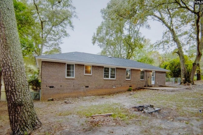 Building Photo - 2475 Drexel Dr