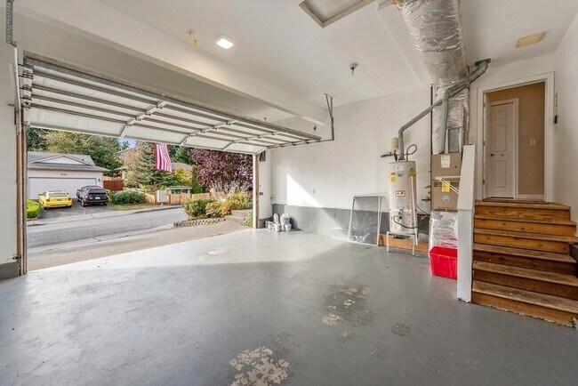 Building Photo - 207 79th Pl SW