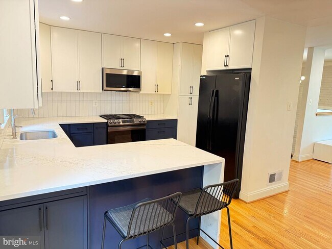 Building Photo - 5628 Alta Vista Rd