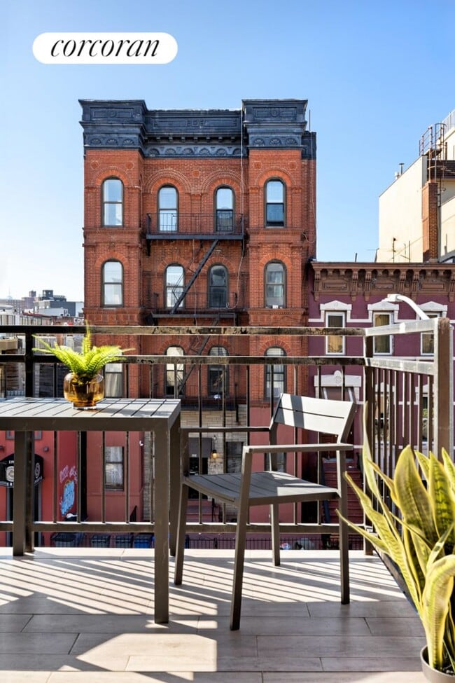 Building Photo - 1122 Lafayette Ave