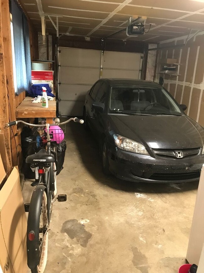 Building Photo - Take Over My Lease in January 2025 !!!!  Greenwood Estates has an Excellent 2 Bedroom, 1.5 Bath T...