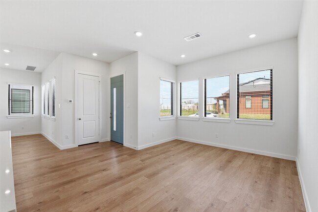 Building Photo - 3220 Loam Ln