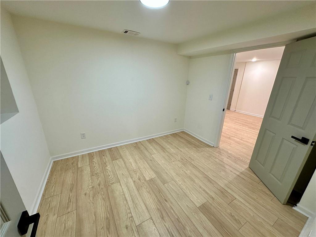 Building Photo - 2371 Cresta Dr