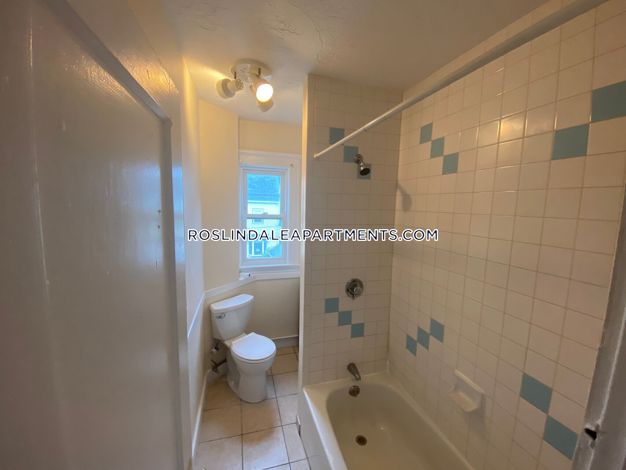Building Photo - 41 Averton St
