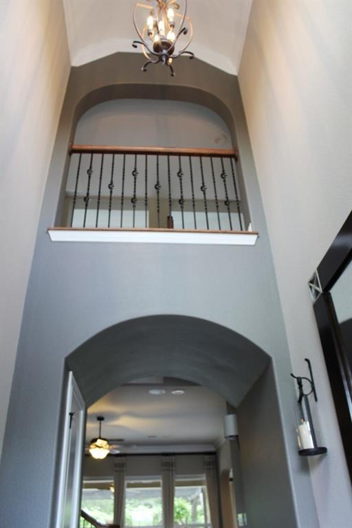 Building Photo - 9308 Villa Norte Dr