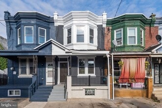 Building Photo - 3943 Dell St