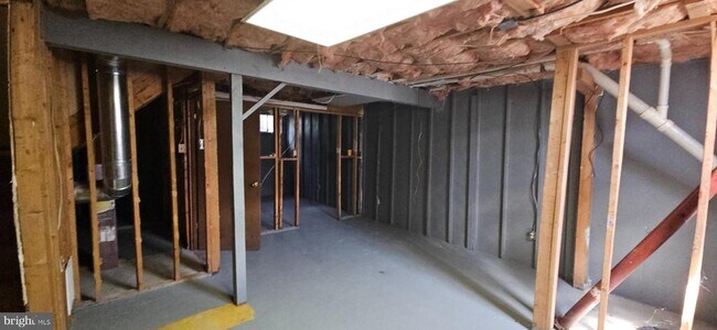 Building Photo - 229 Ritter Pl