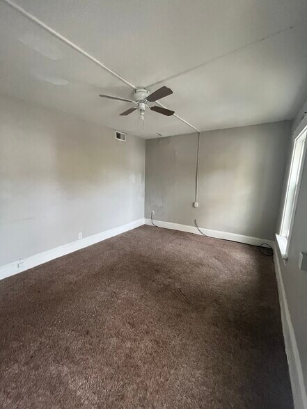 living room or bedroom - 2004 E 125th St