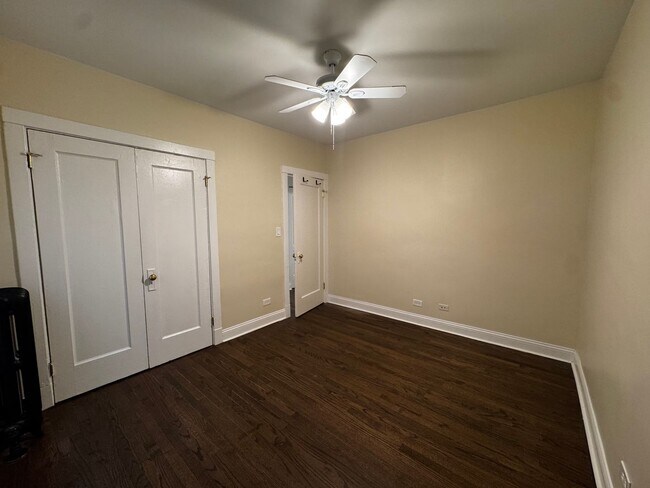 Building Photo - 1 Bedroom in Prime Location Near Loyola Park & Beach!