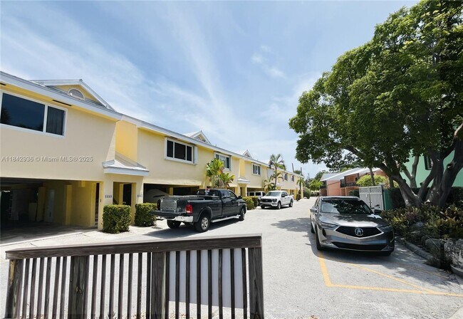 Building Photo - 98282 Windward Ave