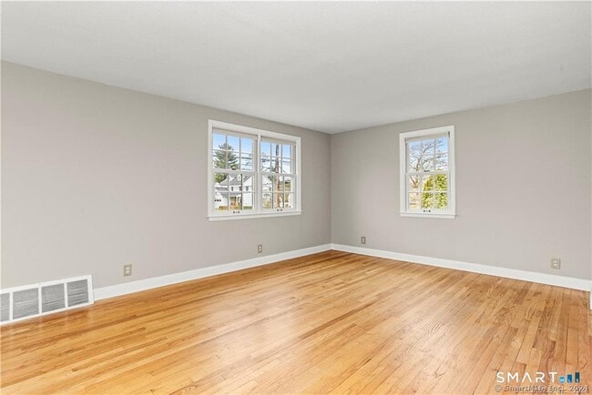 Building Photo - 608 Stillson Rd