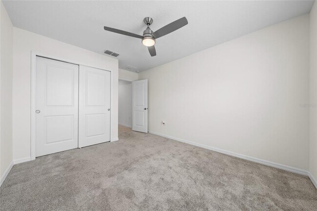 Building Photo - 9061 Oscraft Dr