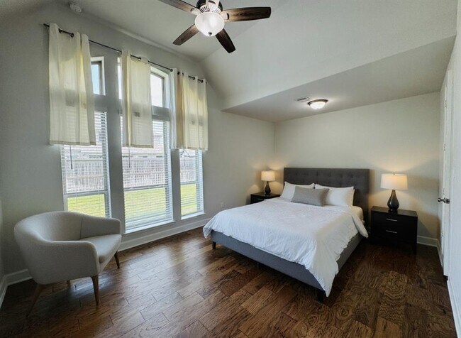 Building Photo - 26510 Star Blossom Ln