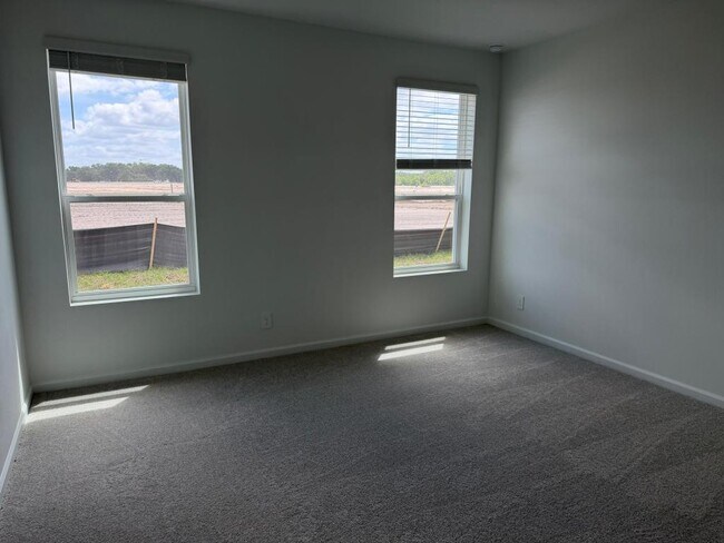 Building Photo - 4371 Vibernum Ave