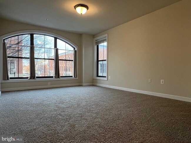 Building Photo - 485 Harbor Side St