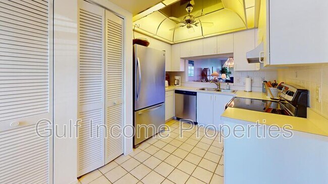 Building Photo - 1141 Edgewater Cir
