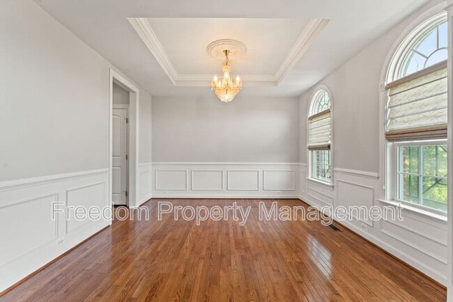 Building Photo - 42524 Rowderbury Square