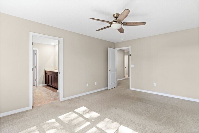 Building Photo - Now Leasing! Comfortable Family Home on Kells Court, Newark