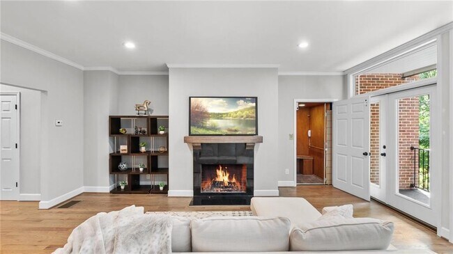 Building Photo - 3532 Paces Pl NW