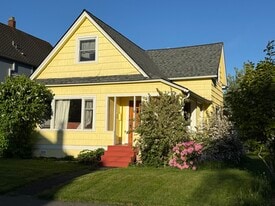 Building Photo - 2123 Park St