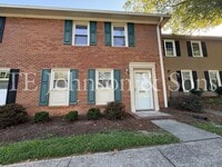 Building Photo - Modern 2-Bedroom with Granite Finishes & F...