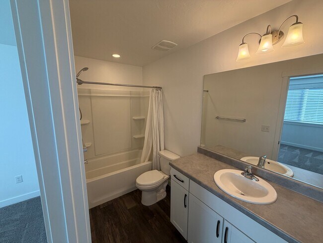 Building Photo - 5122 W Dolce Ct