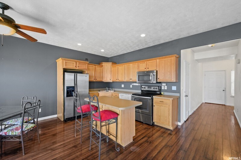 Building Photo - 129 Chandlerpoint Way