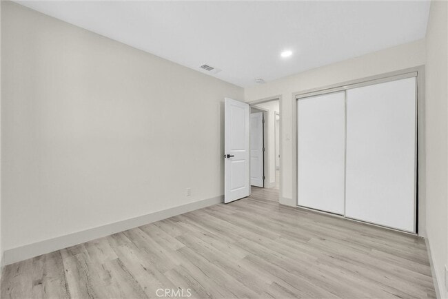 Building Photo - 5505 N Traymore Ave
