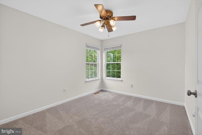 Building Photo - 10545 Winged Elm Cir