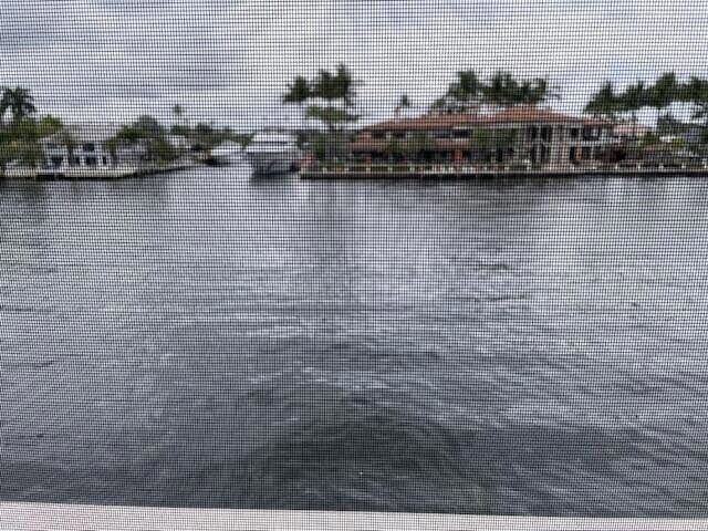 Building Photo - 3605 NE 32nd Ave