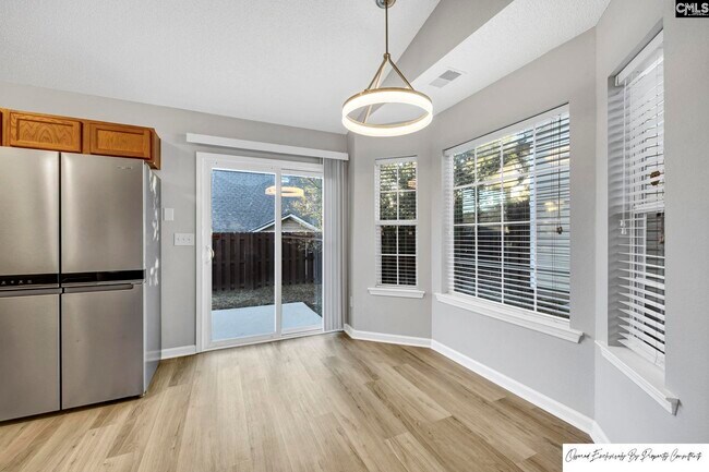 Building Photo - 94 Currant Ln