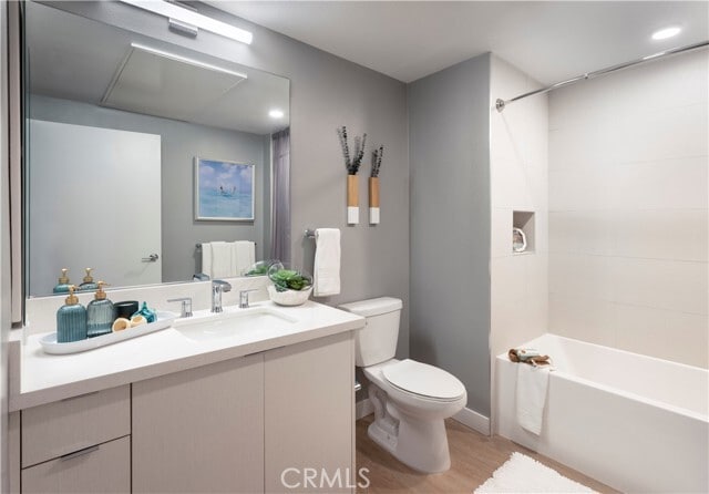 Building Photo - 511 S Harbor Blvd