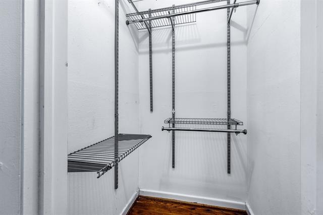 Building Photo - 704 Downing Dr