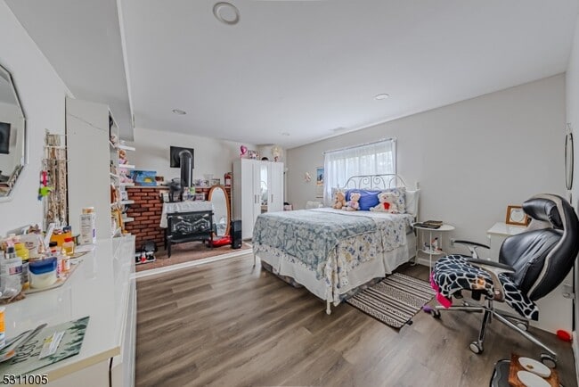 Building Photo - 50 Highview Terrace