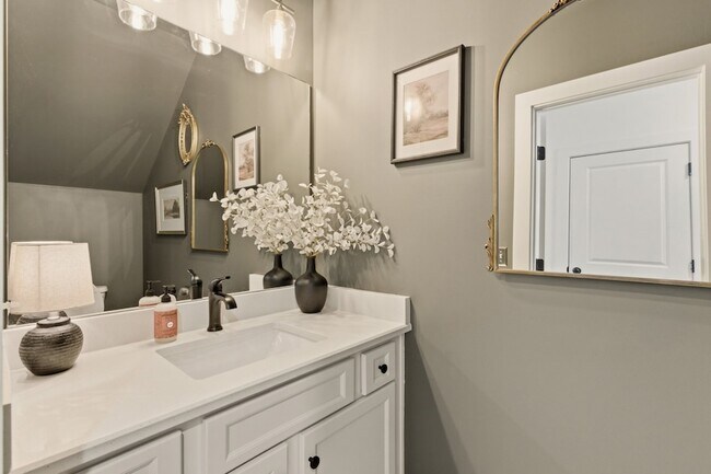Building Photo - 6006 Mill Tree Ct